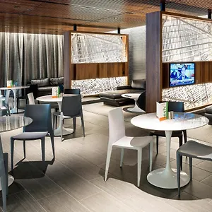 *** Hotel Courtyard By Marriott Long Island City/new York Manhattan View United States